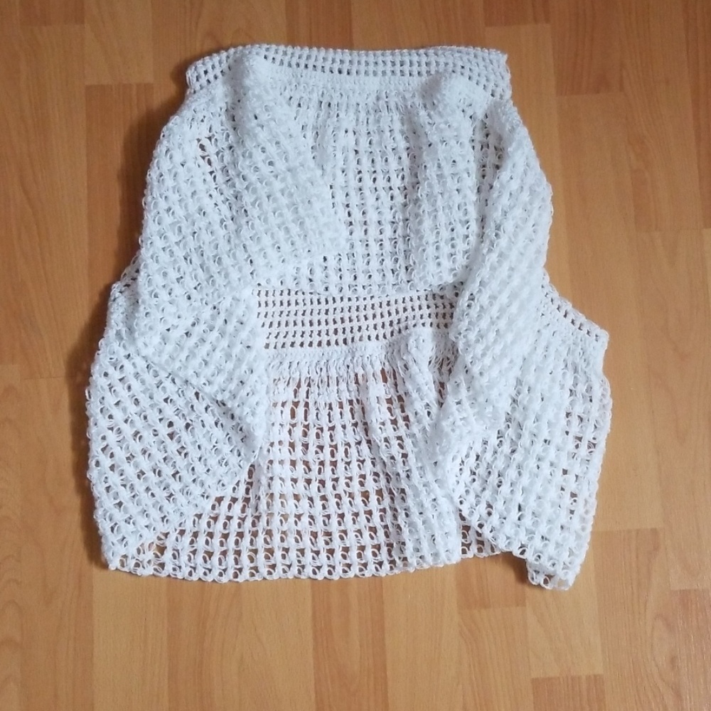 Sleeveless knit cardigan